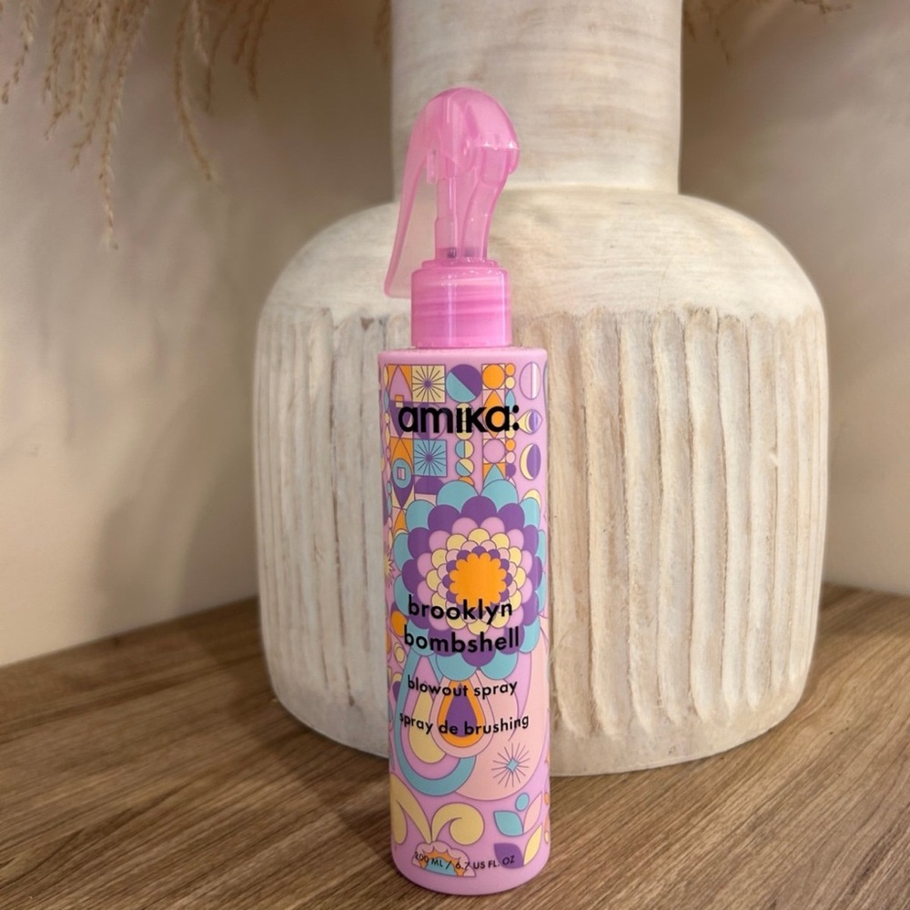 Amika Brooklyn Bombshell Blowout Spray
